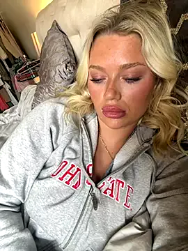 SofieeNoir – webcam model profile photo Image 4