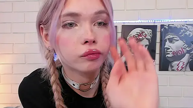 SofieLee – webcam model profile photo Image 15