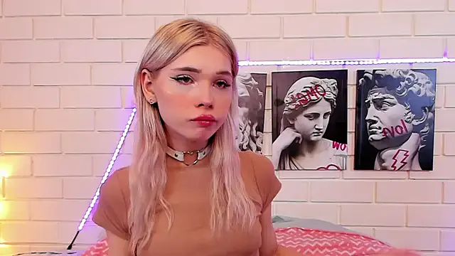 SofieLee – webcam model profile photo Image 8