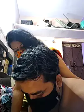 AmyBelmontt – webcam model profile photo Image 3