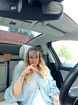 VivianWilson – webcam model profile photo Image 16