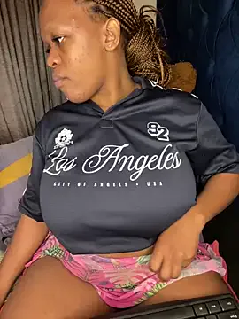 Bellarose_xx – webcam model profile photo Image 10