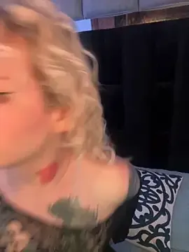 XxAlliGirlNextDoor – webcam model profile photo Image 11