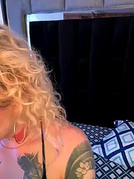 XxAlliGirlNextDoor – webcam model profile photo Image 7