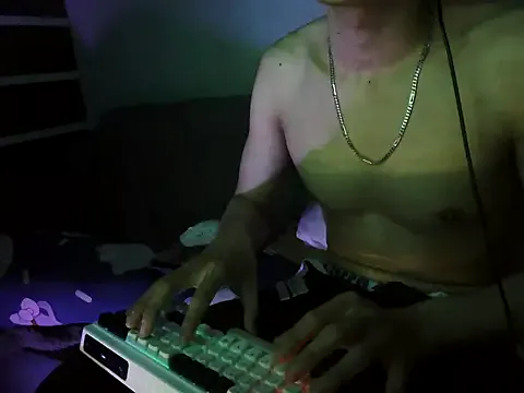 AmyBelmontt – webcam model profile photo Image 14