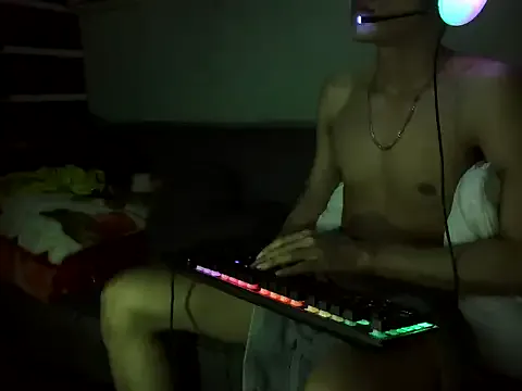 AmyBelmontt – webcam model profile photo Image 6