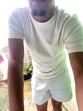 IsaRose – webcam model profile photo Image 8