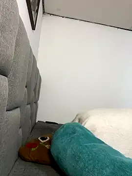 ENGLISHEMILY_69 – webcam model profile photo Image 19