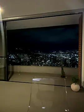 AnitaVega – webcam model profile photo Image 5