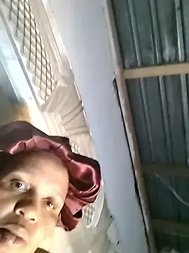 SkyLumen – webcam model profile photo Image 11