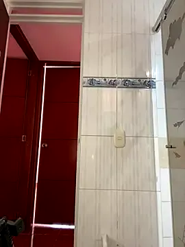 LiaBoston – webcam model profile photo Image 4