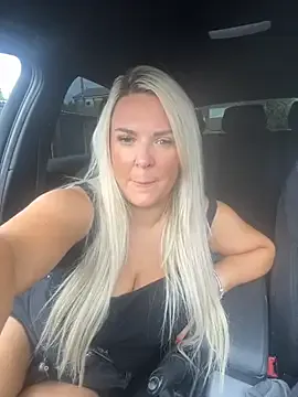 LyraCarvajal – webcam model profile photo Image 15