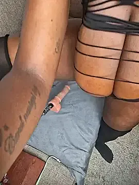 EliotStone – webcam model profile photo Image 6