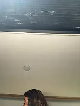 AmyBelmontt – webcam model profile photo Image 14