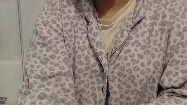 MartinaWolf – webcam model profile photo Image 3