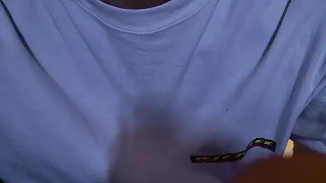 NikkiHollandXXX – webcam model profile photo Image 14