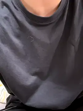 NikkiHollandXXX – webcam model profile photo Image 15