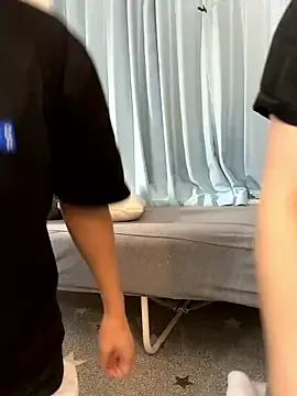 NikkiHollandXXX – webcam model profile photo Image 7