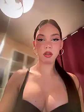 JadeMartinelli – webcam model profile photo Image 14