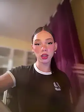 JadeMartinelli – webcam model profile photo Image 17