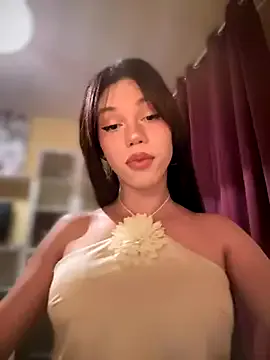 JadeMartinelli – webcam model profile photo Image 3