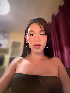 JadeMartinelli – webcam model profile photo Image 4