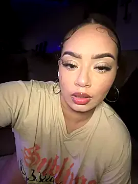 EmyLana – webcam model profile photo Image 8