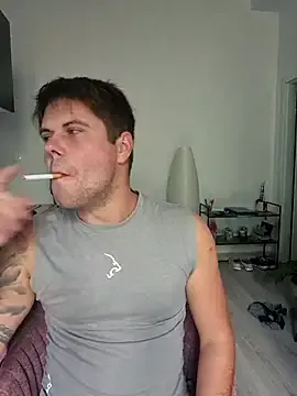 AuryPineda – webcam model profile photo Image 9