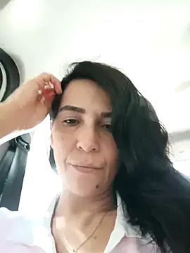 AmyBelmontt – webcam model profile photo Image 12