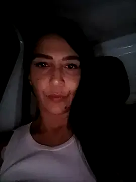 AmyBelmontt – webcam model profile photo Image 3