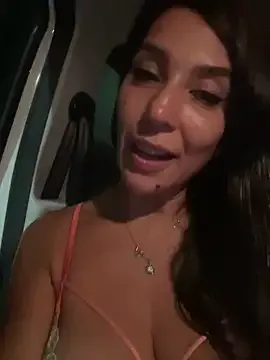 AmyBelmontt – webcam model profile photo Image 5