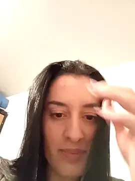 ZayaSeduce – webcam model profile photo Image 3