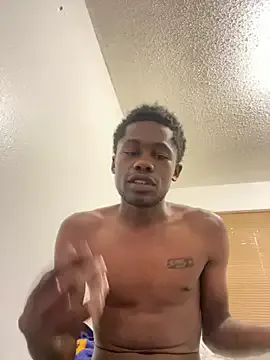 SophieMaeve – webcam model profile photo Image 10