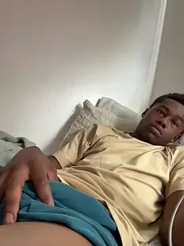 SophieMaeve – webcam model profile photo Image 7