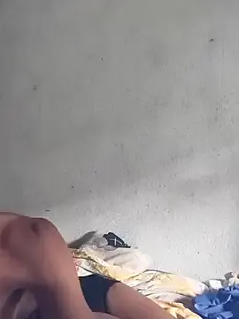 AuryPineda – webcam model profile photo Image 7