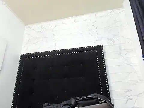 Alejawow19x – webcam model profile photo Image 2