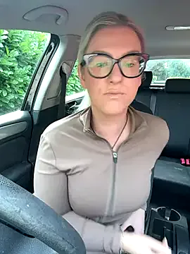 OlyRosee – webcam model profile photo Image 12