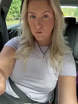 OlyRosee – webcam model profile photo Image 13