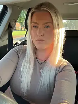 OlyRosee – webcam model profile photo Image 14