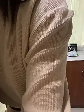 LauraCaruso – webcam model profile photo Image 5