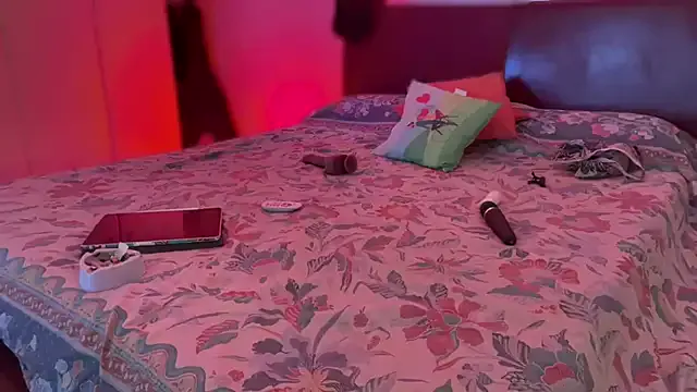 AmyBelmontt – webcam model profile photo Image 9