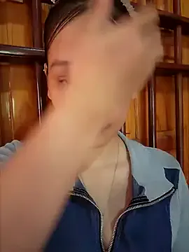 SkyLumen – webcam model profile photo Image 8