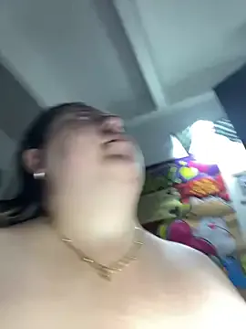 NiaPineda – webcam model profile photo Image 11