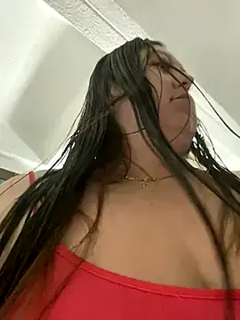 NiaPineda – webcam model profile photo Image 14