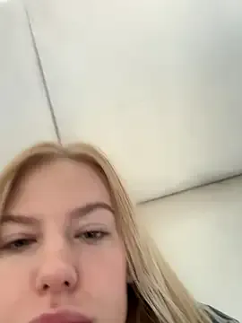 ashley69_brown – webcam model profile photo Image 6