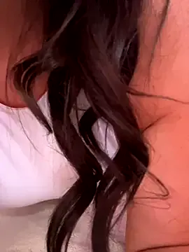 AlesandraMachado – webcam model profile photo Image 13