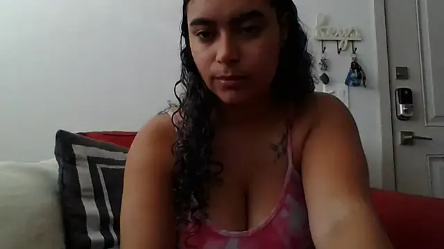 Ginebra_Belucci – webcam model profile photo Image 7