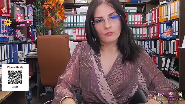 classyladyrellax – webcam model profile photo Image 16