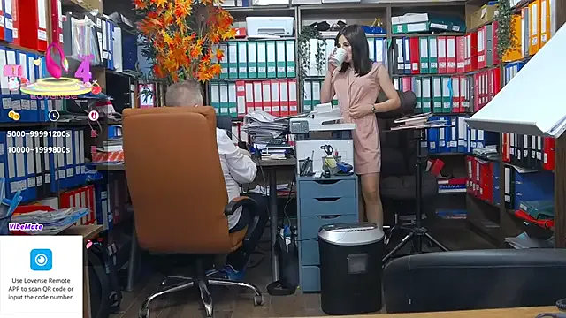 classyladyrellax – webcam model profile photo Image 2