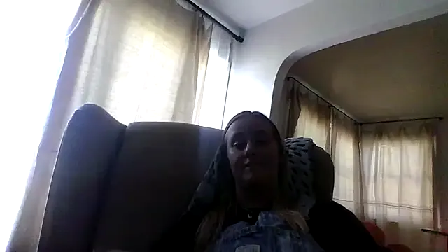 GianaBravo – webcam model profile photo Image 13